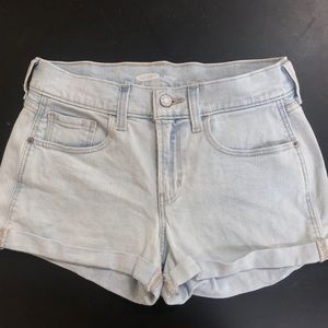 Old Navy boyfriend style jean shorts size 0 light wash like new